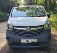 VAUXHALL VIVARO