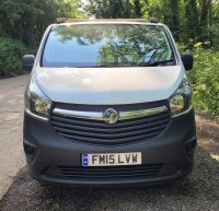VAUXHALL VIVARO