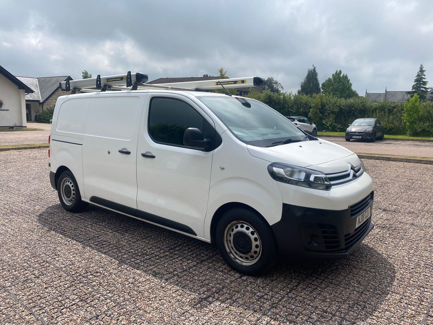 Vine sales autos vans